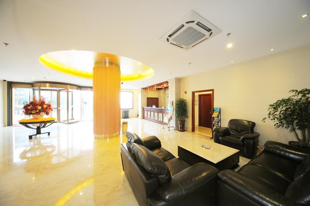 Greentree Inn Shanghai West Huaxia Road Metro Station Express Hotel Bagian luar foto
