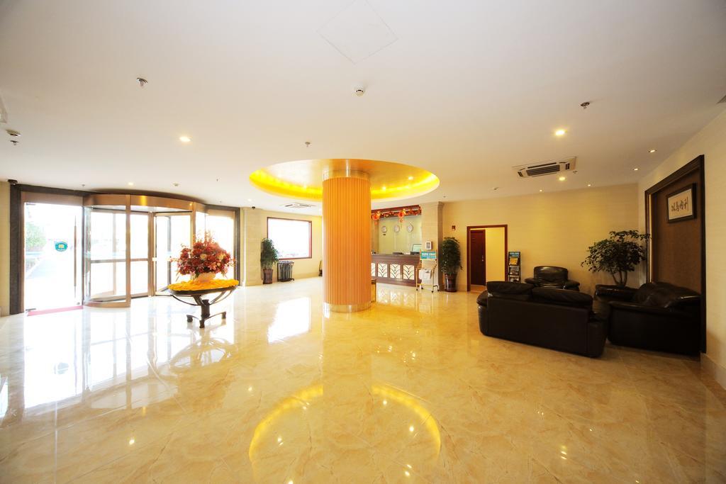 Greentree Inn Shanghai West Huaxia Road Metro Station Express Hotel Bagian luar foto
