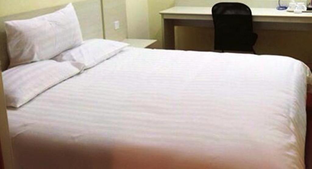 Greentree Inn Shanghai West Huaxia Road Metro Station Express Hotel Bagian luar foto